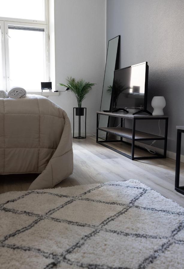 2Ndhomes Cozy, Modern Courtyard Home With Great Location Helsinki Esterno foto